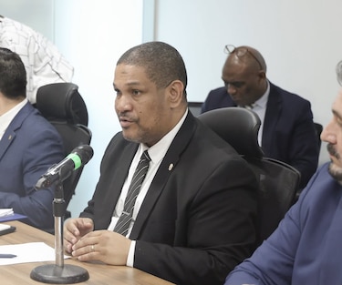 Ifarhu pide $37.8 millones para pagar becas atrasadas y evalúa comprar dos sedes