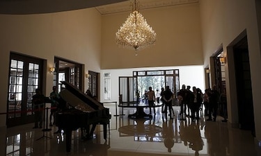 Los Pinos, exresidencia presidencial, abre a los mexicanos