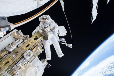La Estación Espacial Internacional cumple 25 años en órbita: la historia en números del objeto más caro jamás construido