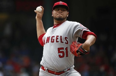 Jaime Barría regresa a las Mayores y lanza esta noche contra Texas