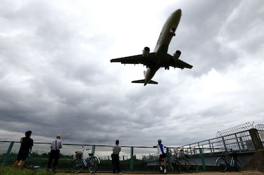 Autoridades de Estados Unidos investigan si aerolíneas se pusieron de acuerdo para no bajar precios