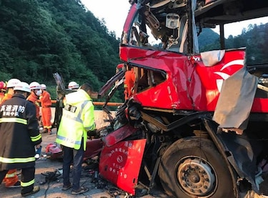 Al menos 36 muertos tras accidente de autobús en el norte de China