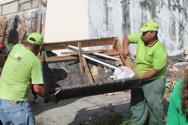 Comercios son multados con 228 mil dólares en Panamá por mala disposición de la basura