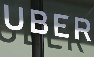 Uber contrata a los abuelitos en Japón para reparto de comida