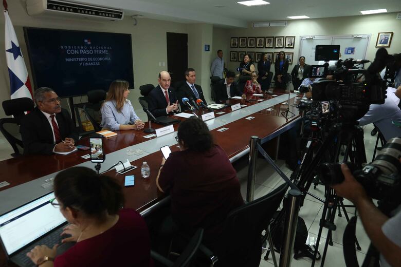 Déficit de $632 millones en ingresos corrientes hasta julio: Chapman investiga fallas en el presupuesto