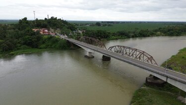 Bocas del Toro sigue bloqueado; turistas y residentes improvisan para movilizarse