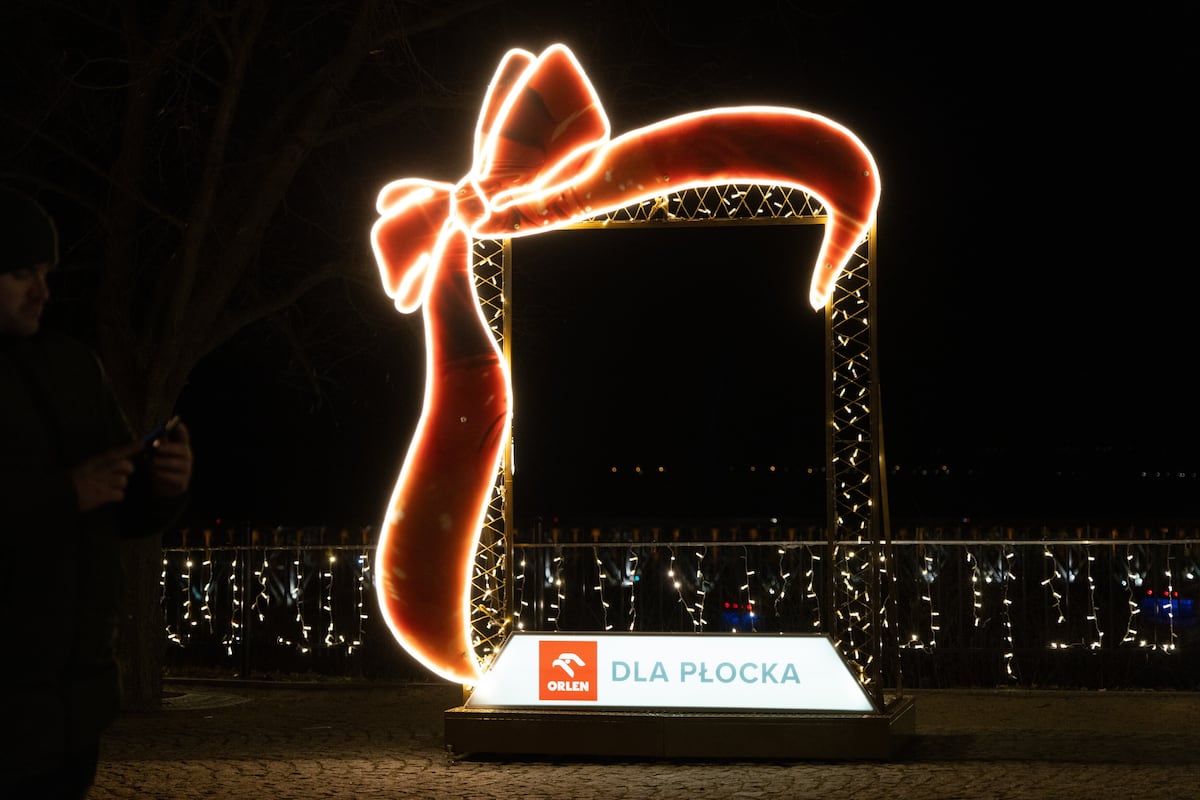 Así se ilumina el mundo para recibir la Navidad