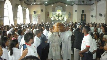 Colonenses despiden a Carlos María Ariz