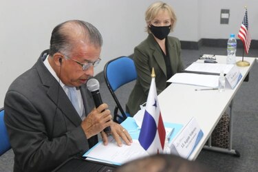 Ministro Valderrama plantea que Estados Unidos debe ‘revisar’ el TPC