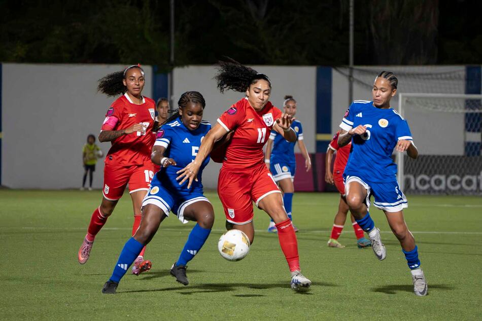 Panamá debuta con autoridad y golea a Curazao en el clasificatorio Concacaf W