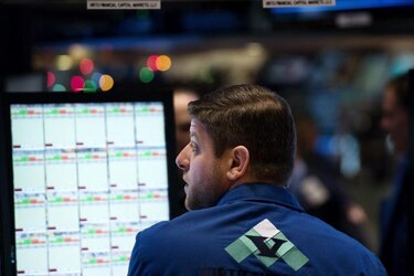 Wall Street con alza; mercados en Europa repuntan