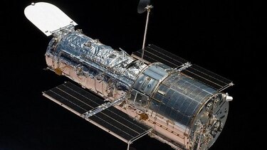 El telescopio Hubble confirma el efecto de lente gravitacional de Einstein