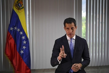 Guaidó pide a Colombia investigar presuntos hechos de corrupción de sus colaboradores