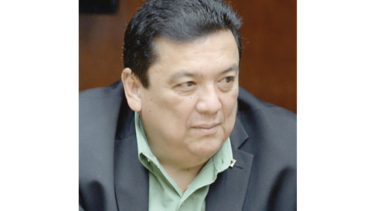 ‘No cambio fiscales para complacer a nadie’, afirma Ulloa