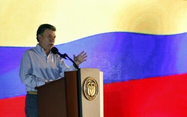 Juan M. Santos: Raros síntomas en niñas podrían ser por sugestión colectiva