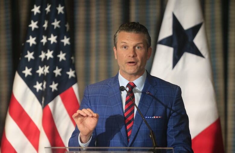 Estados Unidos afirma que sus buques de guerra tendrán paso gratuito por el Canal; Panamá dice que será una ‘compensación por servicios’