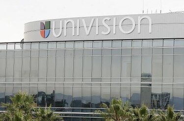 Trump demanda a Univisión por 500 millones de dólares