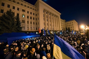 Unos 5 mil manifestantes en Ucrania contra la ‘capitulación’ ante Rusia