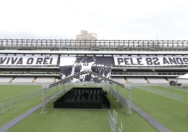Restos mortales de Pelé serán velados hoy en Santos