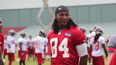 Roddy White, receptor de Falcons, se retira de la NFL