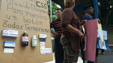 Pensión para afectados por el dietilenglicol aumenta a 800 dólares
