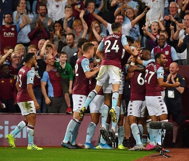 Aston Villa vuelve a ganar su primer partido en la Liga Premier