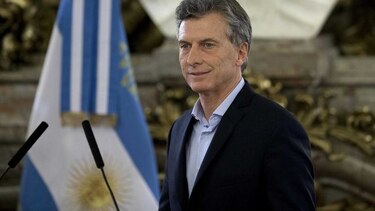 Presidente Mauricio Macri fue operado con éxito de una rodilla