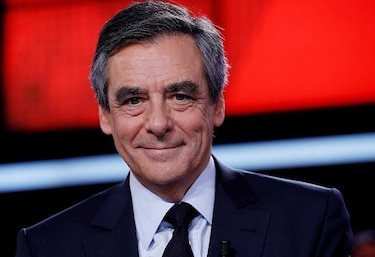 Candidato francés, François Fillon, acusa al presidente Hollande de organizar filtraciones a la prensa