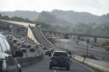 Ampliación de la carretera Interamericana, Puente de Las Américas-Arraiján: 77 meses de construcción y aún no concluye