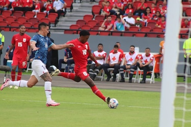 Édgar Yoel Bárcenas entra en un grupo histórico de Panamá al alcanzar los 100 partidos