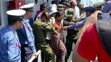 Naufraga ferry en Mianmar; 34 muertos y 10 desaparecidos