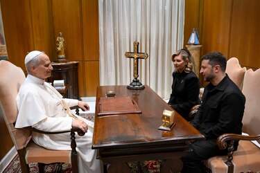 Zelenski agradece al papa la disposición del Vaticano a acoger conversaciones con Rusia