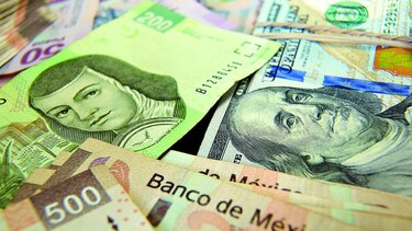 Peso mexicano sigue en caída