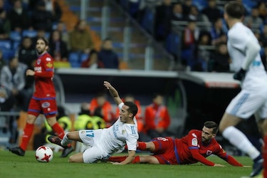 Real Madrid empata ante Numancia, pero avanza en Copa del Rey
