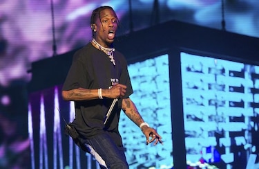 El rapero Travis Scott negocia para participar en el 'show' Super Bowl