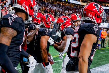 Commanders, Falcons y Chargers abren sus entrenamientos de la temporada baja en la NFL