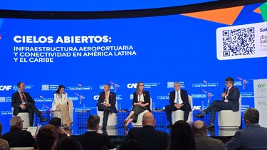 La aviación crece en la región, pero los aeropuertos están al límite de su capacidad; Panamá marca la diferencia