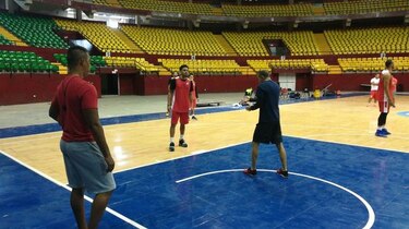 Quinteto panameño trabaja fuerte para ganar en casa
