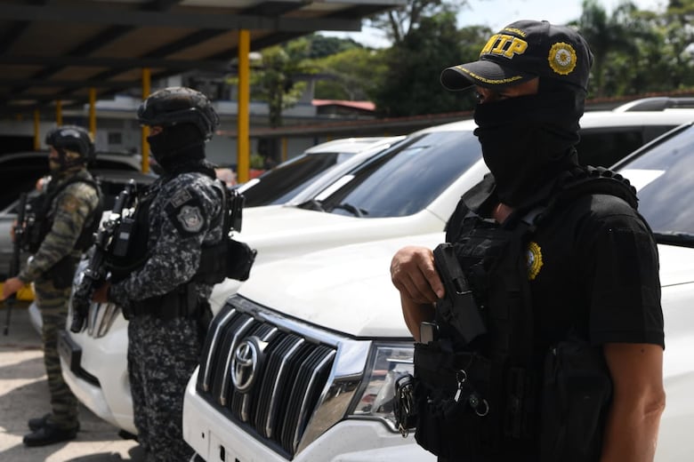 Sin celulares: Así operaba la red investigada en la Operación Nodriza