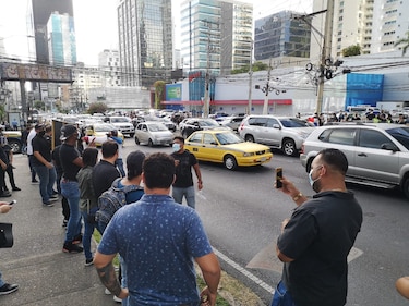 Minsa, MICI y ATP evalúan adelantar reapertura de actividades, como restaurantes y playas