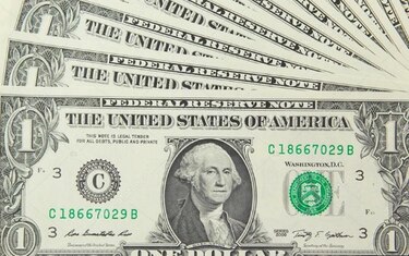 MEF y Banco Nacional aclaran que billetes de 1 dólar continúan  en circulación