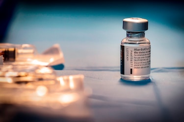 Pfizer y Moderna aumentan el precio de sus vacunas anticovid en Europa, según el Financial Times
