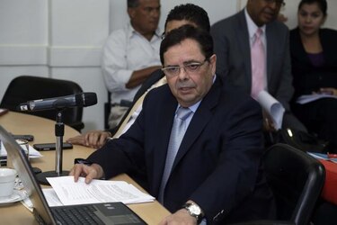 Luis Cucalón solicita 'aclaración' del fallo que derogó la ANIP