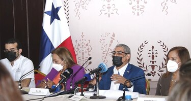 Comisión evalúa congelar los precios a más de 100 medicamentos