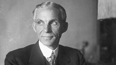 Por qué Henry Ford creó la semana laboral de 5 días hace 100 años y cómo la medida impactó al mundo