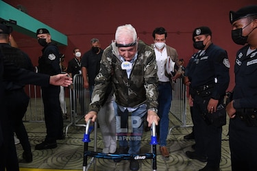 Admiten seis pruebas documentales y dos testimoniales en tercer día de juicio a Martinelli; Rosendo Rivera retira acusación 
