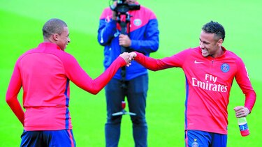 Kylian Mbappé podría debutar hoy con el PSG