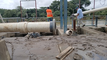 Sedimentación causada por la tormenta Rafael afecta a más de 19 plantas potabilizadoras