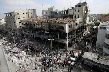 Continúan hostilidades en Gaza; Egipto sigue buscando tregua