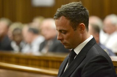 Oscar Pistorius sale de la cárcel